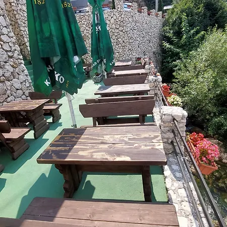Apartment Daut's Tower Free Parking Sarajevo