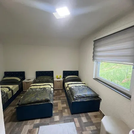 Daut's Tower Apartman *